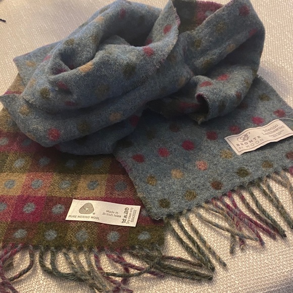 Bronte by Moon Wool Scarf - Picture 1 of 5
